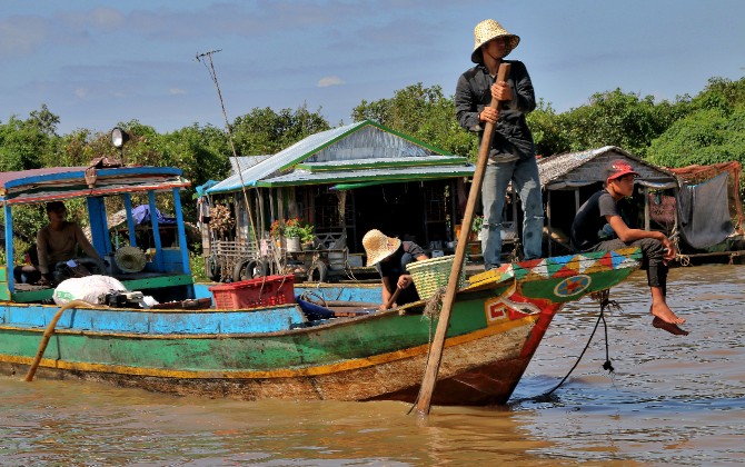 floatingvillage1photobyDerekIrland